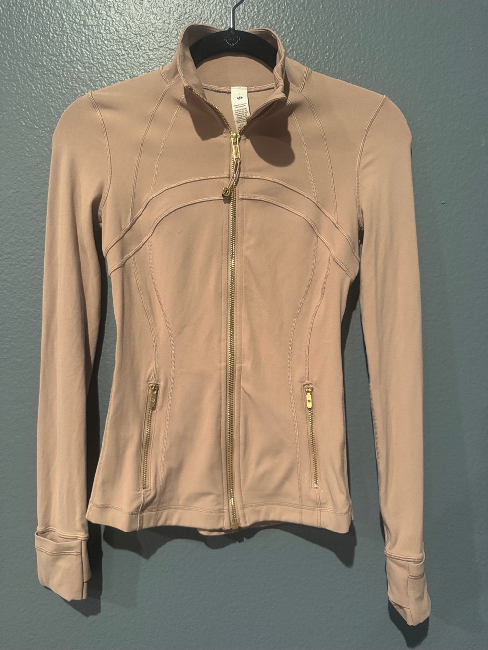 NWT Lululemon Define Nulu Jacket Coat Nutmeg/Gold/Gold Size 2